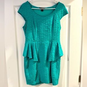 Woman's Forever 21 cocktail dress